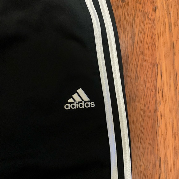 Boys Adidas and Under Armour Athletic pants - Picture 3 of 9